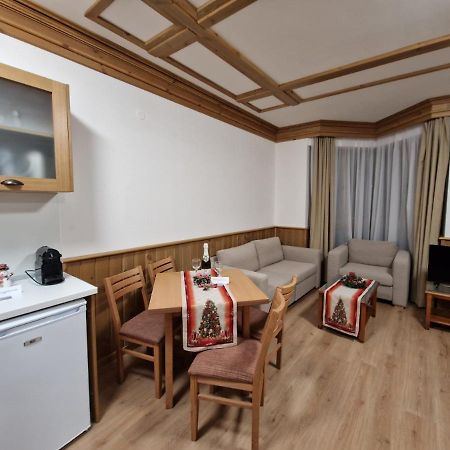 Pirin Golf Private Apartments & Studios Razlog Exteriör bild