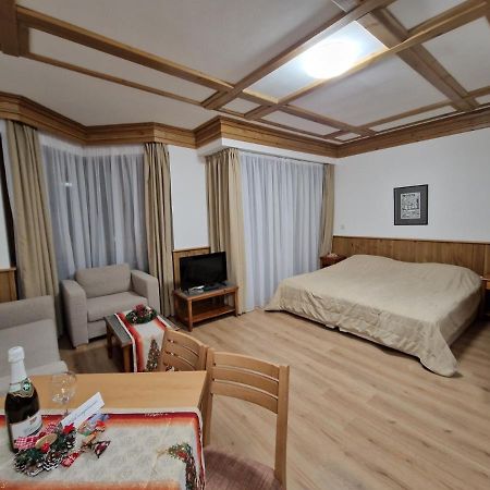 Pirin Golf Private Apartments & Studios Razlog Exteriör bild